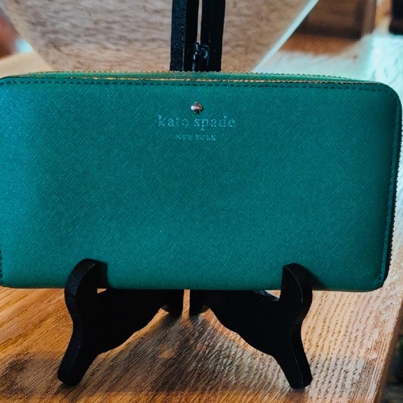kate spade Handbags - Kate Spade green Zip-Around Wallet